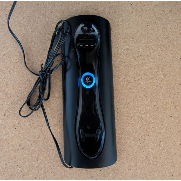 OEM Logitech Charging Cradle for Harmony 880 890 Pro Remote Dock and AC Adapter - Picture 1 of 4